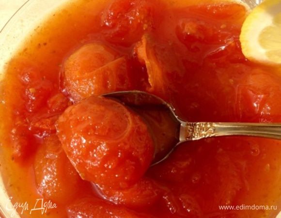 Для начала приготовим джем из помидорок черри http://www.edimdoma.ru/retsepty/65247-dzhem-iz-pomidorov-cherri-s-limonom-i-perchikom-chili. 
Режем помидоры черри пополам. Натираем цедру и выжимаем сок одного небольшого лимона. Кладем помидоры в кастрюлю, засыпаем сахаром, добавляем сок и цедру лимона, соль и перец чили по вкусу. Ставим на небольшой огонь и варим минут 15, помешивая время от времени. Через 15 минут у нас готов вот такой вкуснейший джем!!!! 