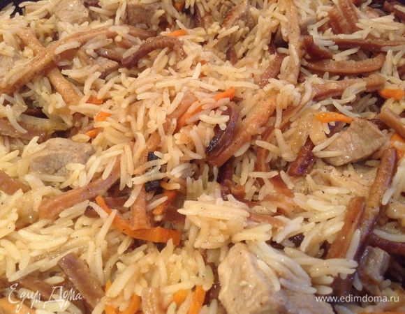 Закрыть крышкой и тушить 30-35 минут.