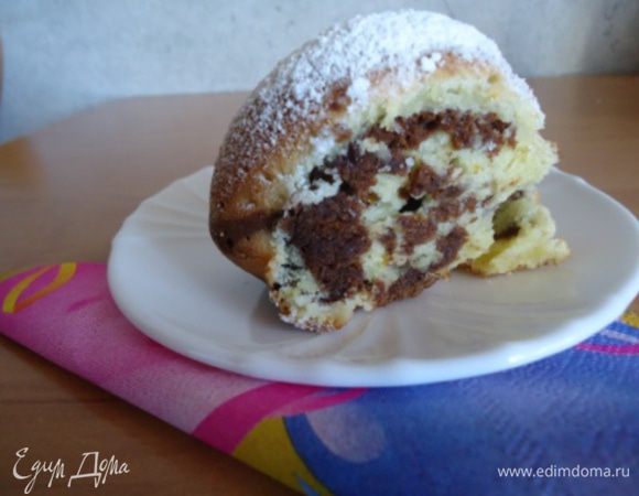 Вынимаете кекс , можно присыпать пудрой или полить шоколадом, как душа пожелает. Приятного аппетита!!!