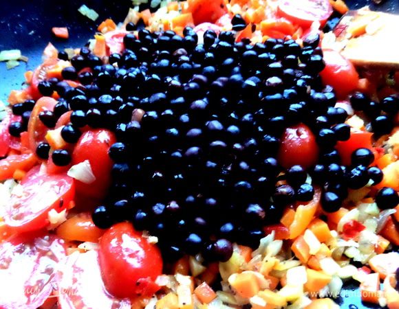 Высыпаем горох или другие бобовые!