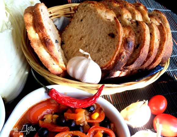 Очень ароматный настоящий хлеб вышел! Кто не постится,можно печь его на сыворотке!