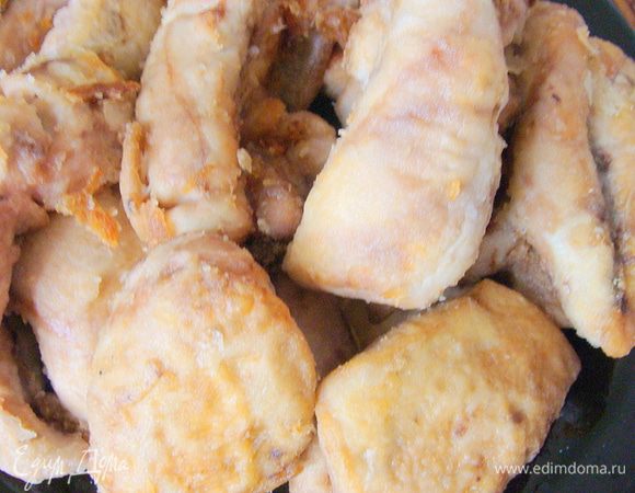 Молоки разморозить, обвалять в подсоленой муке и обжарить на растительном масле до готовности. 