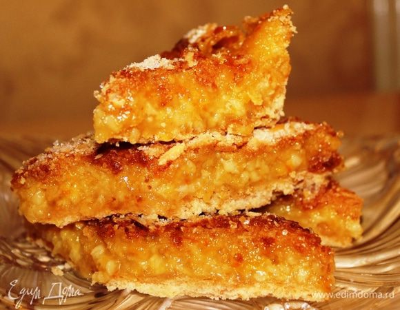 Очень вкусный лимонник под хрустящей миндально-сахарной корочкой:-)