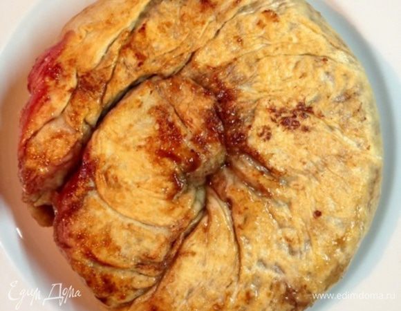 И... вуаля!!! Наш слоеный пирог-рулет готов!!!! Можно его украсить, присыпав сахарной пудрой. Я решила оставить все в первозданном виде.