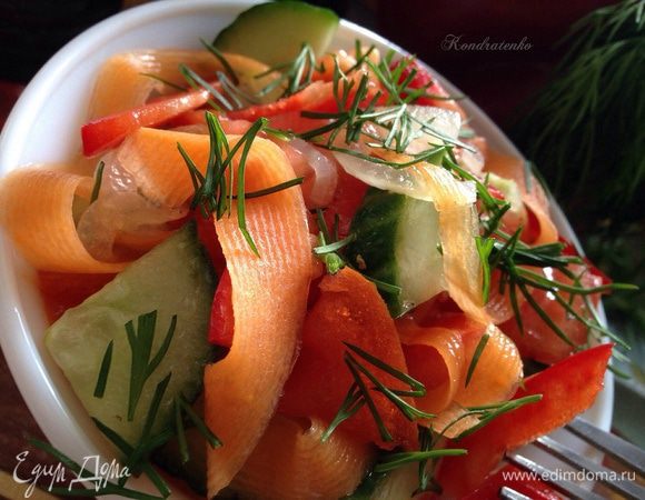 Посыпать мелкопорубленной зеленью и подаем к столу! Гармонично с мясом, картофелем и просто для легкого перекуса!
Приятного аппетита! :)