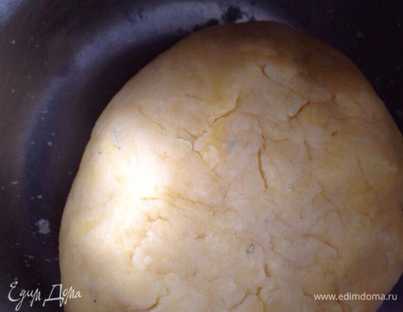 Поставить в холодильник минут на 20-30.