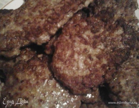 Вот такие котлетки получаются!!! можно их уже есть, но я предпочитаю  кушать с подливкой.