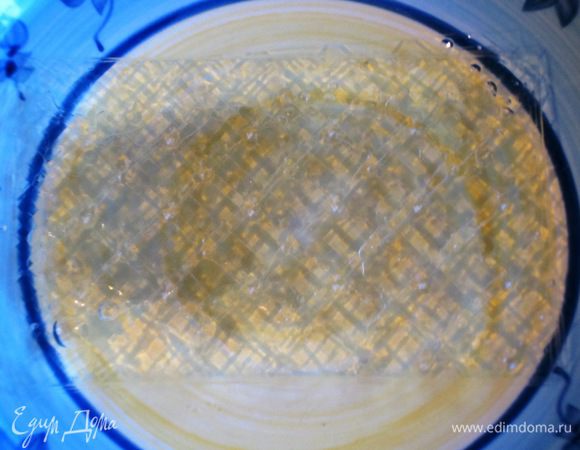 Творожный мусс: желатин замочить в холодной воде на 10 минут.
