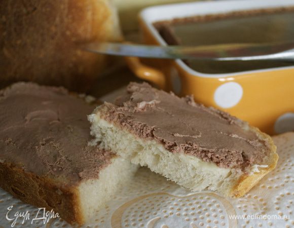 А вы еще не пробовали паштет из печени кролика по рецепту Ани (Strelec) — http://www.edimdoma.ru/retsepty/61475-zapechennyy-pashtet-iz-pecheni-krolika-so-vkusom-novogo-goda? Сказать, что это вкусно — ничего не сказать! Очень рекомендую его вам попробовать (кстати, и с куриной печенкой вкусно получается)!