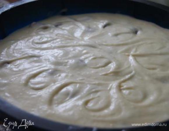 Аккуратно распределить оставшееся тесто.