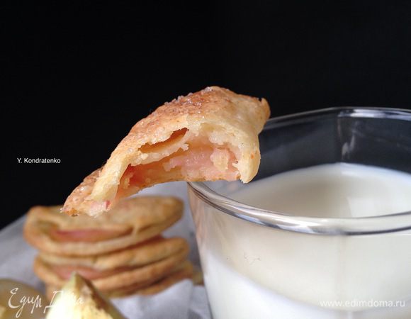 Угощайтесь!... Приятного чаепития!..)))