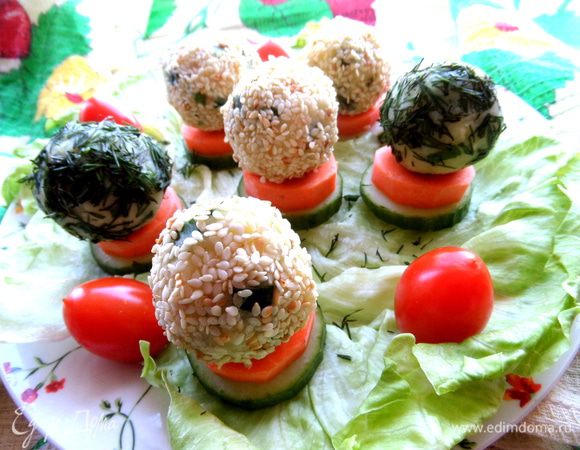 Оставшиеся помидорки побросать рядом)))