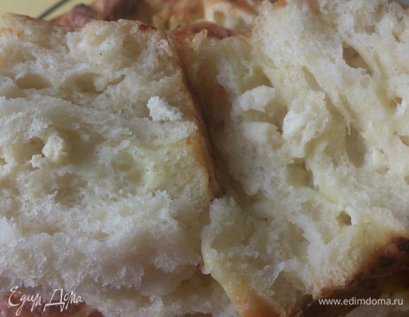 А вот так пирог выглядит в разломе.