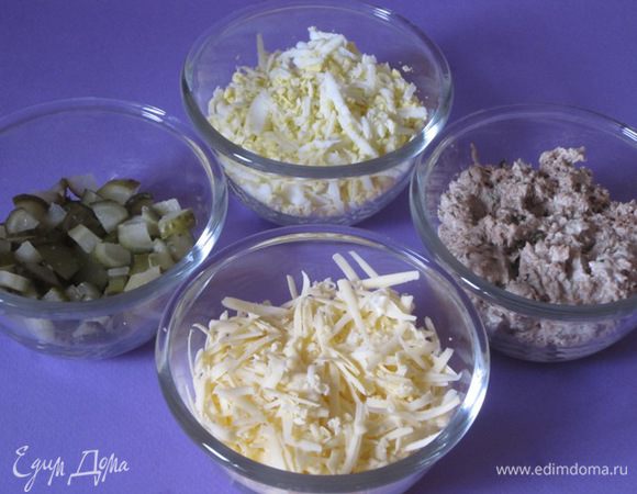 Взять все подготовленные продукты...