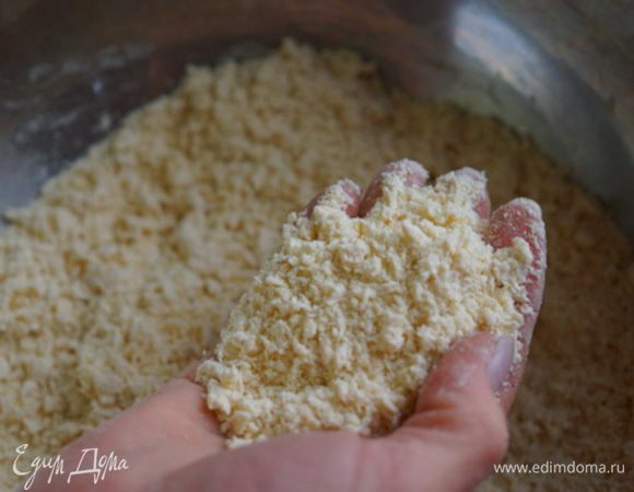 Крупинки стали равномерно мелкими, вот и готова затирка.