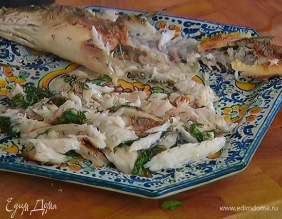 Отделить филе от костей.