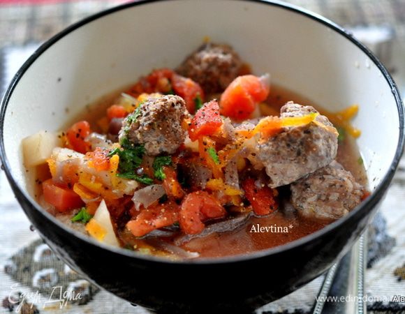 Подаем по желанию с сыром пармезан или сметаной. Приятного аппетита.