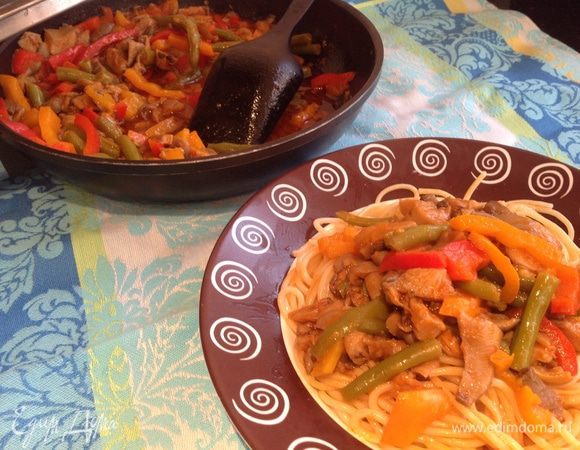 Подавайте со спагетти.