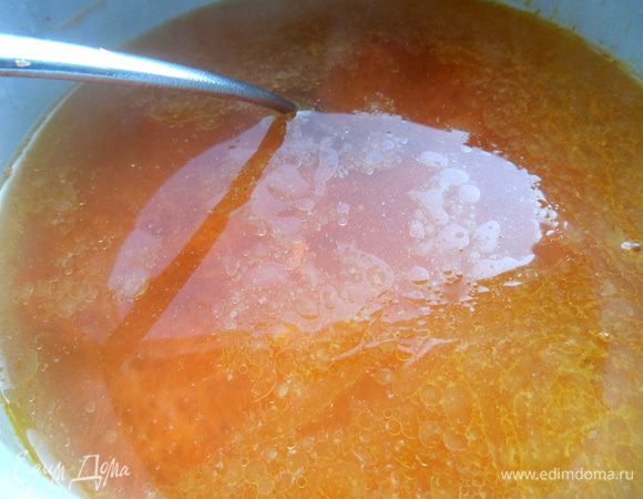 Добавить её в бульон.