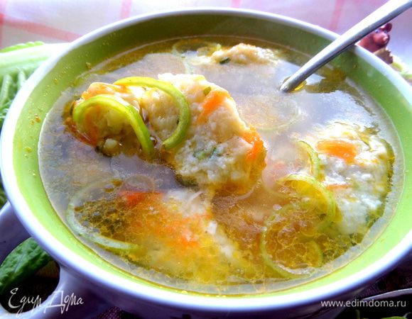 Клёцки такие нежные, что проскальзывают в рот сами собой)))