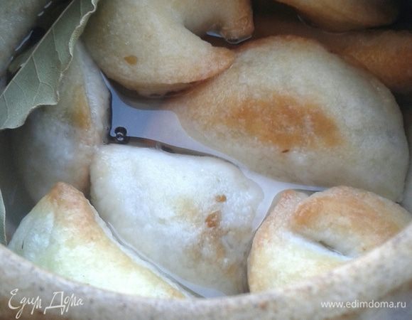  Подавать можно посыпав зеленью и зеленым луком, лучше со сметаной. Приятного аппетита!