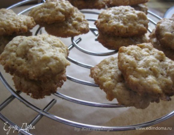 Выпекать около 7 - 8 минут. Дать остыть. 