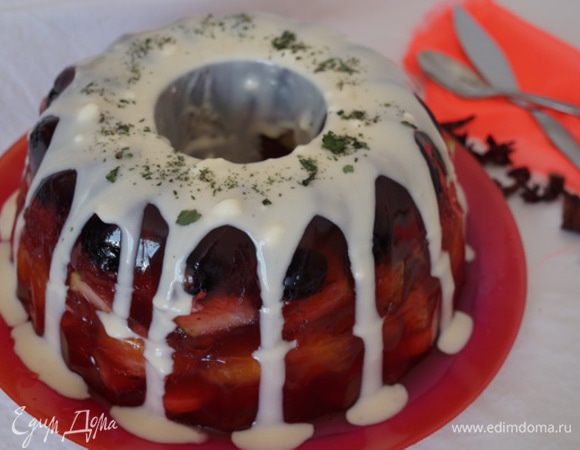 Нужно теперь приготовить соус для салата. Берем сметану, мед, сок лайма, щепотку имбиря,  соединяем все и поливаем соусом салат. Вот такая прелесть получилась!!!