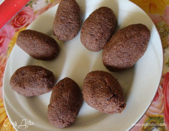 Из остатков картошки можно сделать пирожное.