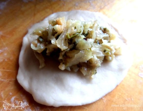 Последний пирожок получился крупненький)))