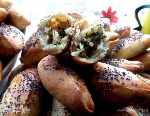 Кто любит тонкое тесто в пирожках, вот такие они и получились!