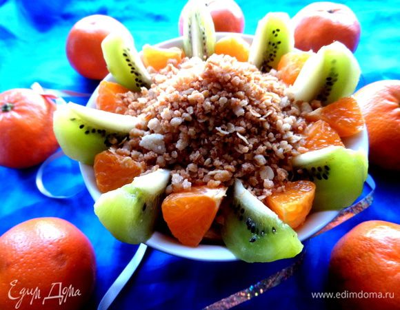 Насыпаем крамбл слоем или горкой...