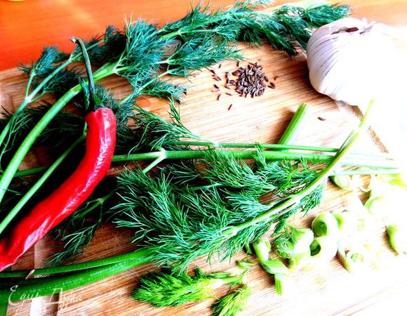 Удачно добавить в маринад перец чили.