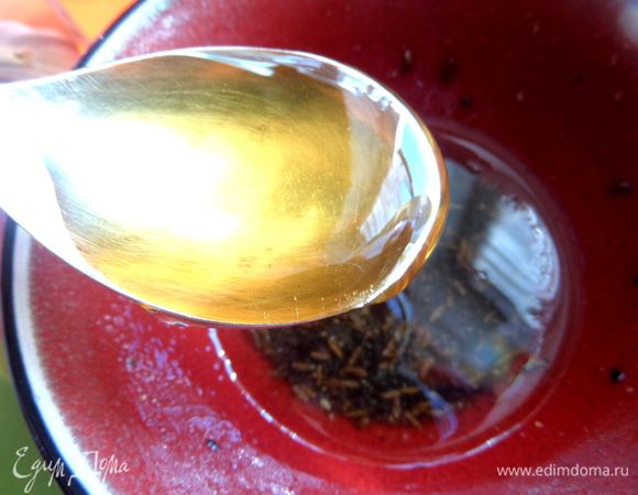 Жидкий мед добавим.