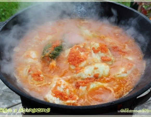 И как только в казане хорошо забурлит…