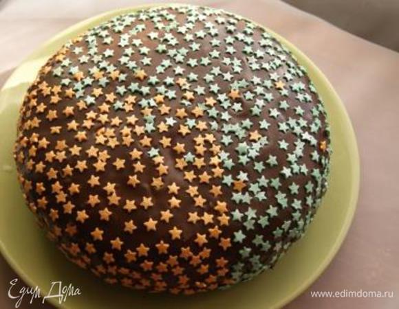 Покрыть торт глазурью, украсить по своему усмотрению!