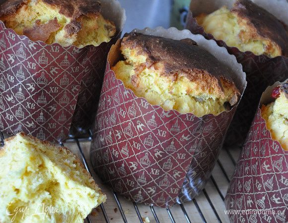 Вытащить и оставить полностью остывать. (у меня такие корявые верхушки,тк я неаккуратно разложила тесто, надеясь ,что оно само выровняется).