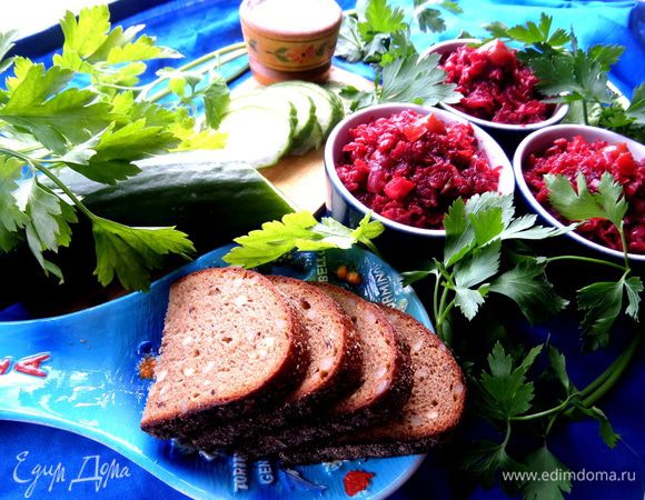 И обязательно ржаной хлебушек при подаче)))