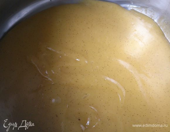 Довести до кипения и немного проварить. Остудить.