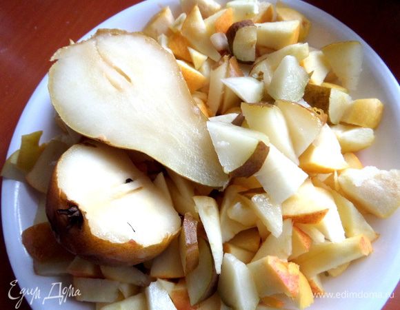 У меня была ещё одна груша...,отлично вписалась!