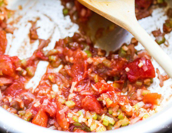 Готовим помешивая ещё 2-3 минуты.