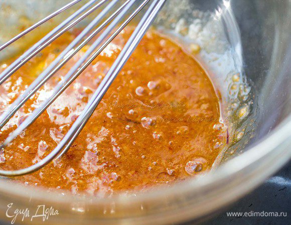 Размешиваем венчиком. 