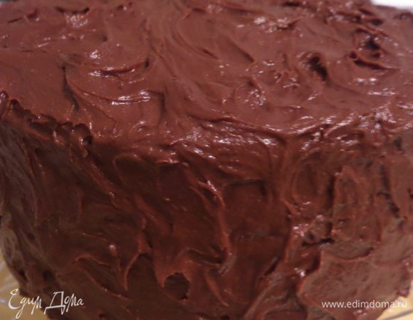 И украсить торт по своему желанию.