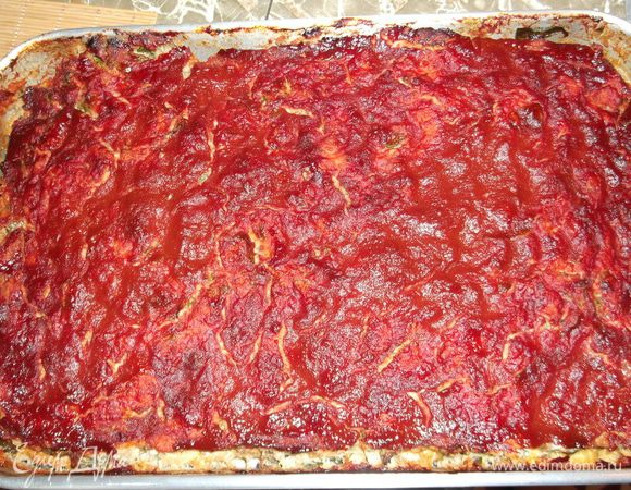 Ставим в разогретую духовку минут на 50-60, достаём пусть немного отдохнёт и можно подавать с салатом или гарниром!