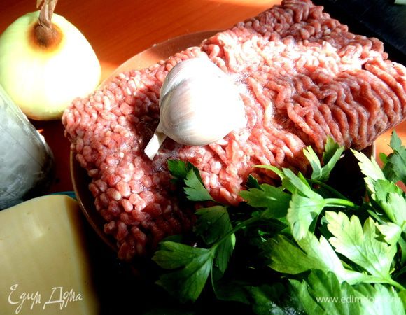 Для начинки любой фарш.