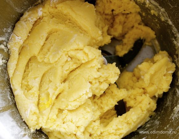 Включить блендер на несколько секунд и замесить тесто!