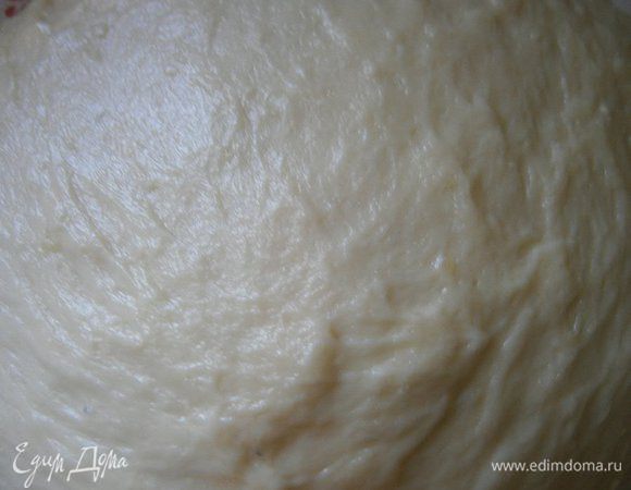 Тесто получается безумно приятное - мягкое, нежное!