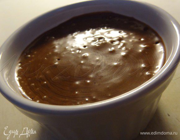 Переложить наш мусс с помощью силиконовой лопаточки в формочки для застывания и отправить в холодильник минимум на 3 часа.