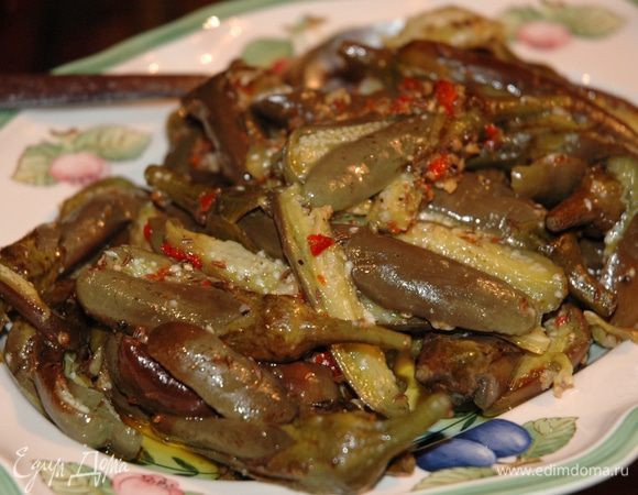 Поставить на 3–4 часа в холодильник (а еще лучше — на ночь!).