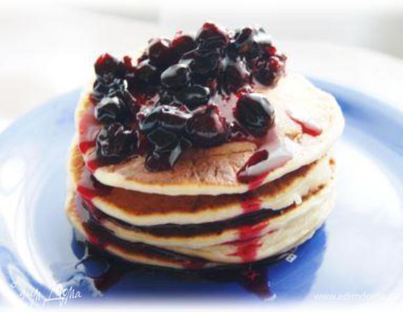 Панкейки полить соусом! Приятнейшего аппетита!!!