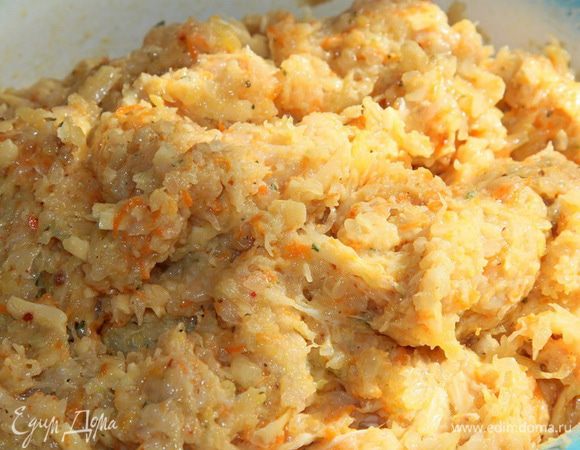 Все хорошо перемешала, выбила и получился такой фарш.